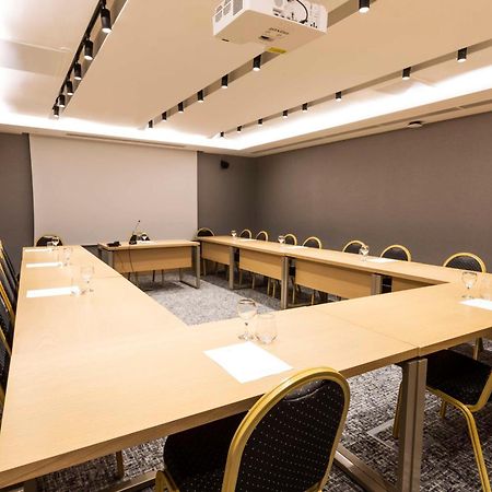 Radisson Hotel Istanbul Harbiye Ngoại thất bức ảnh
