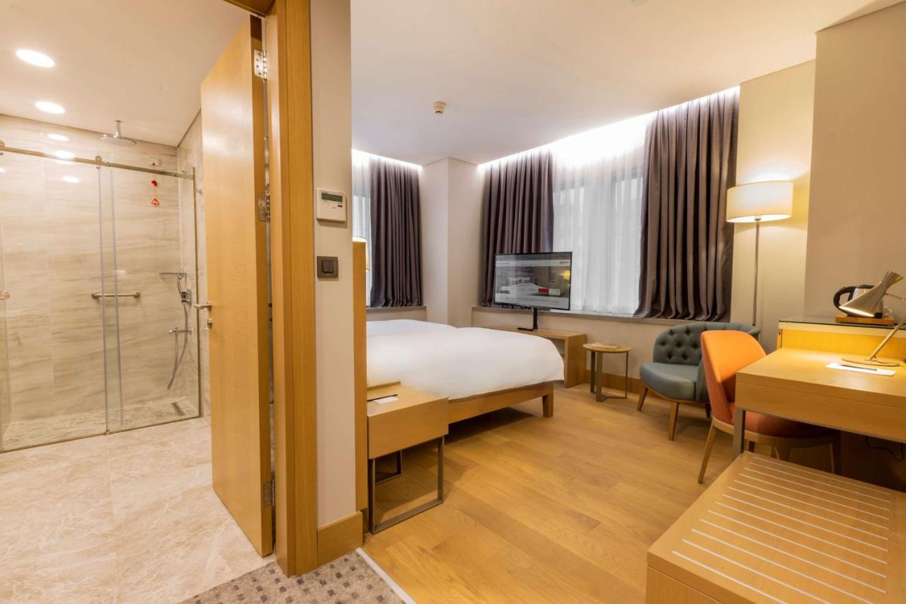 Radisson Hotel Istanbul Harbiye Ngoại thất bức ảnh